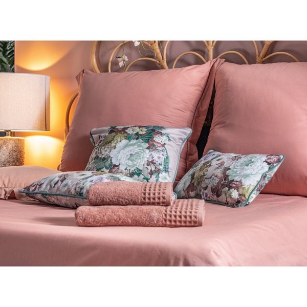 Romantická posteľná bielizeň AVINION z bavlny s ozdobným okrajom a lemovaním na vankúšoch v ružovej farbe 3 časti: 1ks 160x200 + 2ks 70x80 Ružová