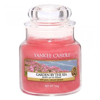 Sviečka Yankee candle Záhrada pri mori, 104g