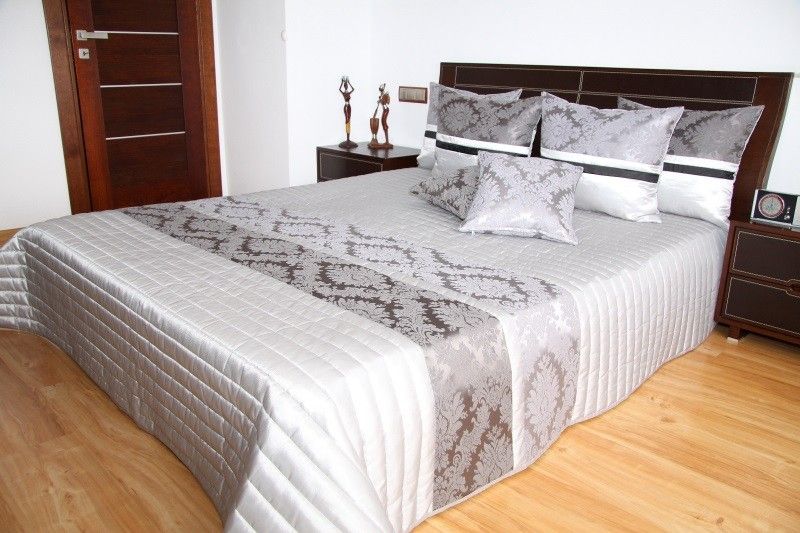 DomTextilu Prehoz na posteľ striebornej farby s prešívaným vzorom 240x240 66715-163474
