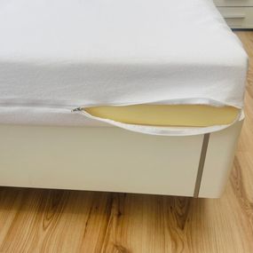 Chránič na matrac so zipsom TiaHome - 70x140cm