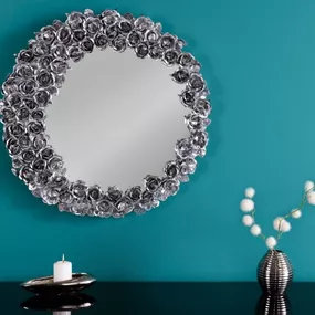 Estila Dizajnové nástenné zrkadlo Rosegarden s okrúhlym rámom s kovovým zdobením v tvare kvetov ruží 60cm