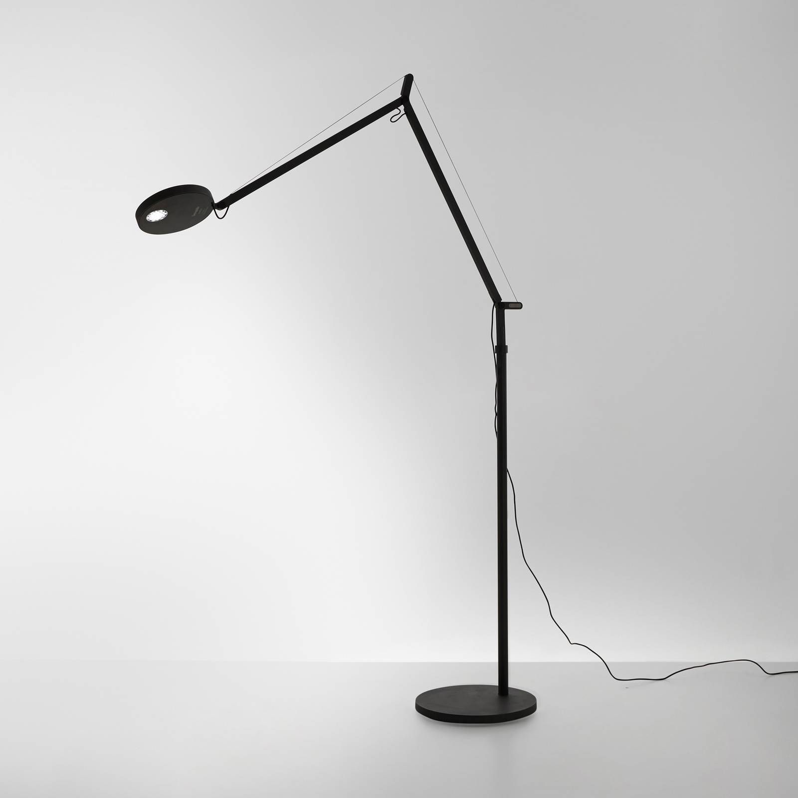 Artemide Demetra Reading stojaca LED 930 čierna, Obývacia izba / jedáleň, hliník, plast, oceľ, 6W, K: 155cm