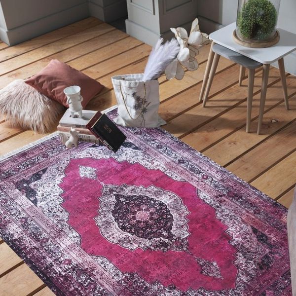 DomTextilu Ružový orientálny koberec vo vintage štýle 64166-240260