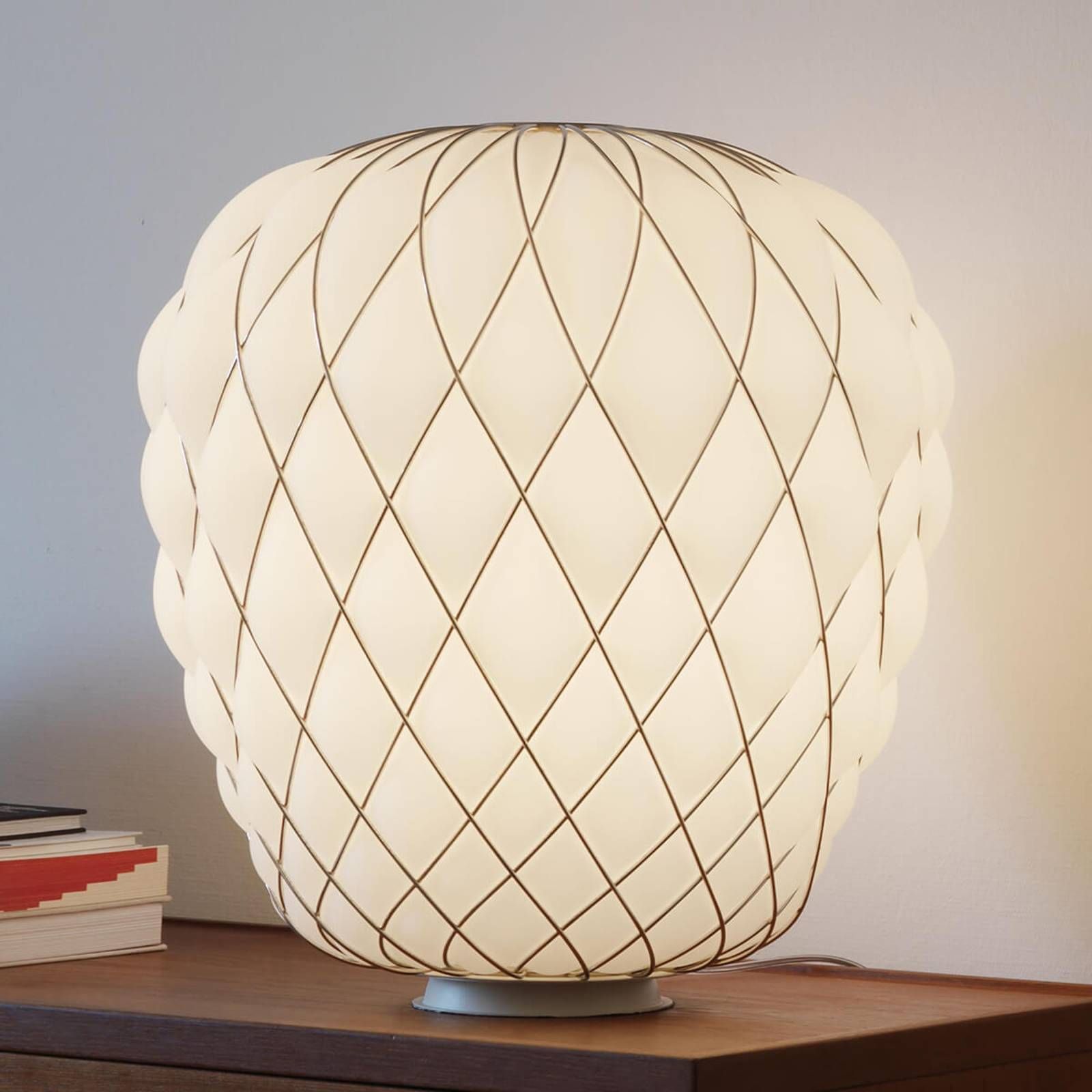 Fontana Arte Pinecone stolná lampa mliečne sklo, Obývacia izba / jedáleň, kov, sklo, E27, 150W, K: 52cm