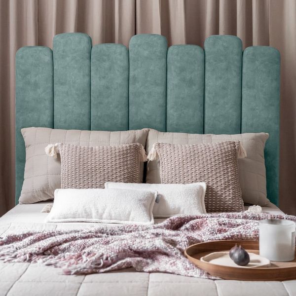 Tyrkysovomodrá čalúnená dvojlôžková posteľ s úložným priestorom s roštom 140x200 cm Dreamy Aurora – Miuform
