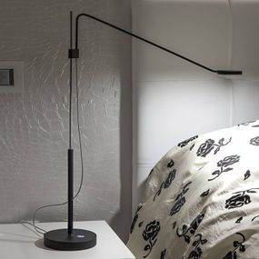 ICONE Tecla – útla LED lampa na písací stôl, Pracovňa / Kancelária, kov, 5W, L: 15 cm, K: 67.5cm