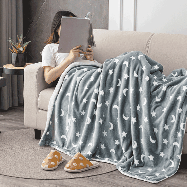 Obojstranná baránková deka, sivá/biela/vzor, 150x200, NAVO