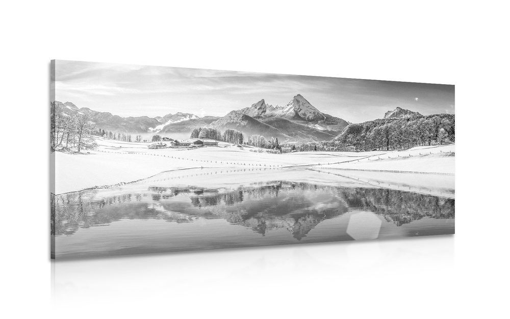 Obraz zasnežená krajina v Alpách v čiernobielom prevedení