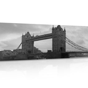 Obraz Tower Bridge v Londýne v čiernobielom prevedení
