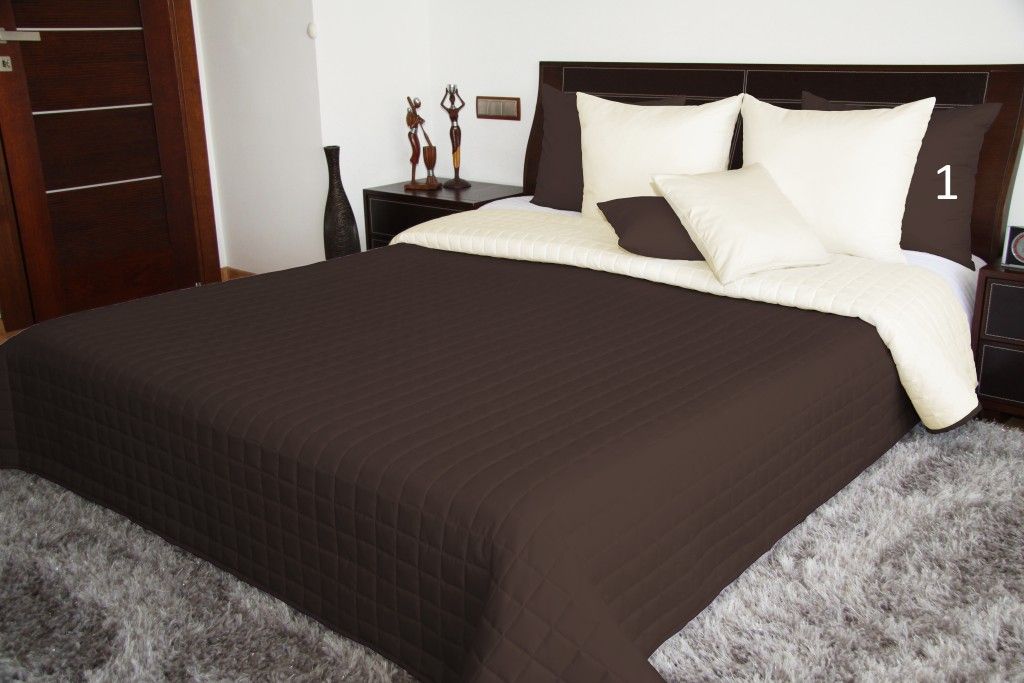 DomTextilu Obojstranná prikrývka na manželskú posteľ hnedej farby - 220x240  50238-224972