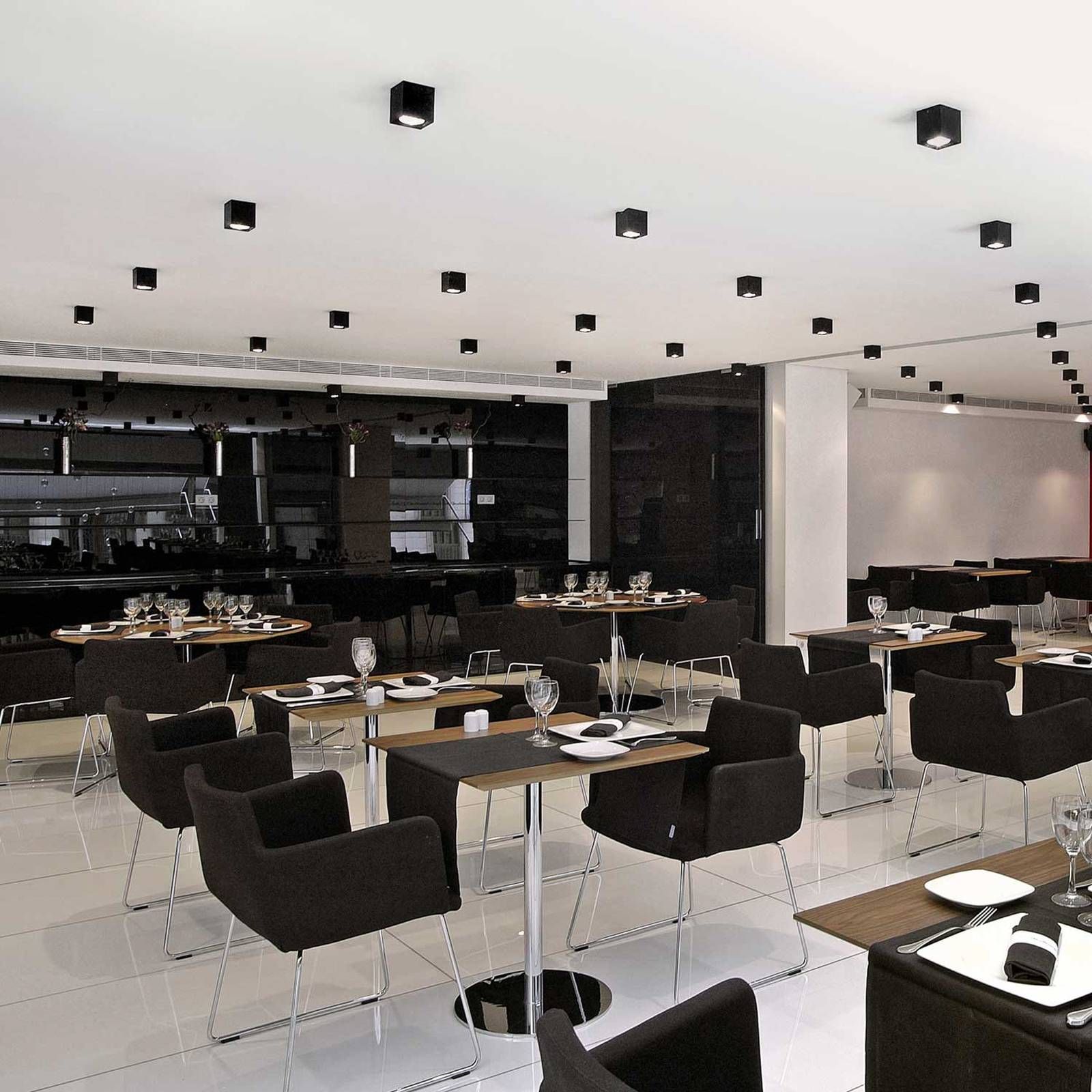 Milan Iluminación Dau Spot stropné svietidlo tvar kocky čierna, Obývacia izba / jedáleň, hliník, GU10, 8W, P: 8 cm, L: 8 cm, K: 8.7cm