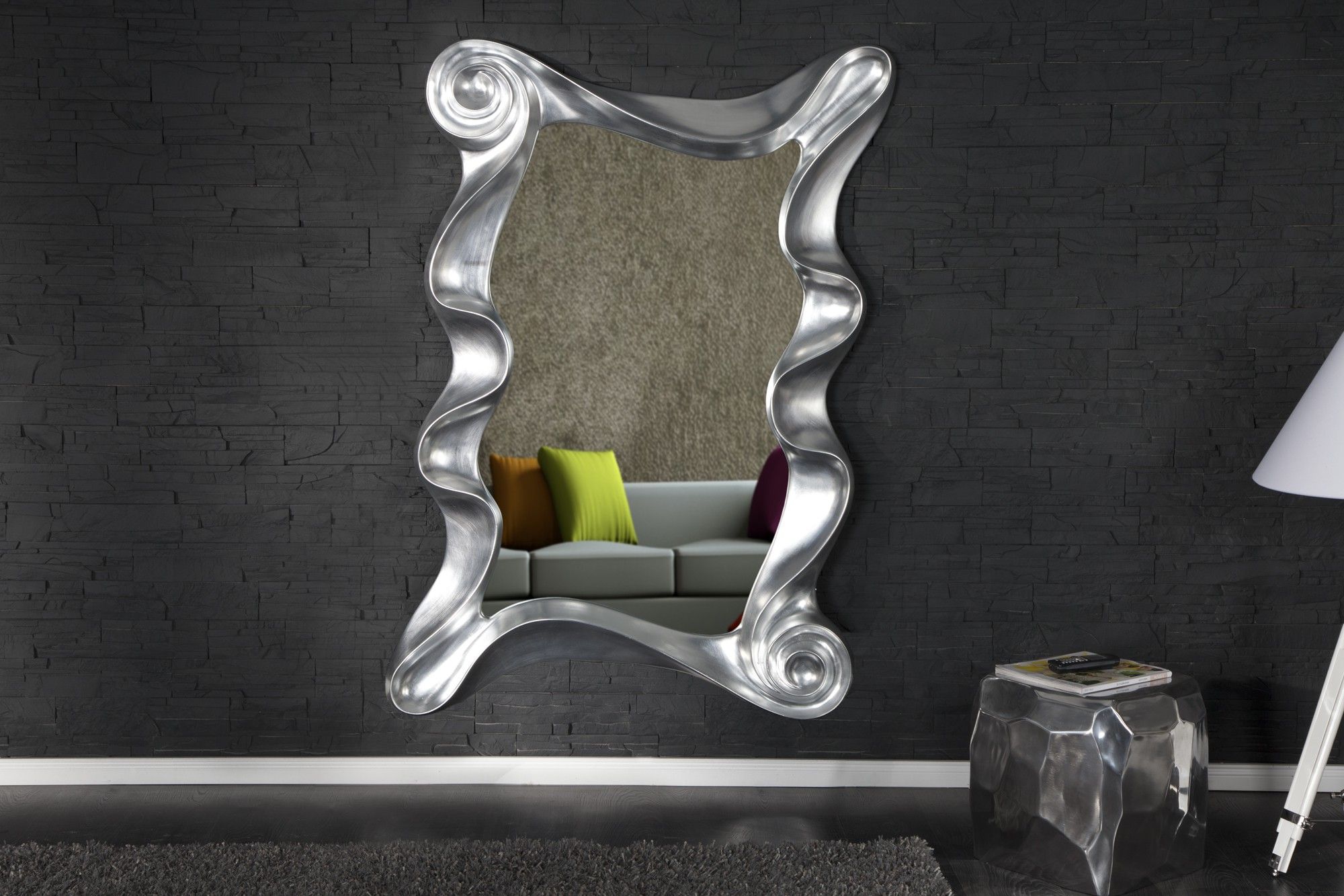 Estila Dizajnové nástenné zrkadlo Alice strieborné 160cm