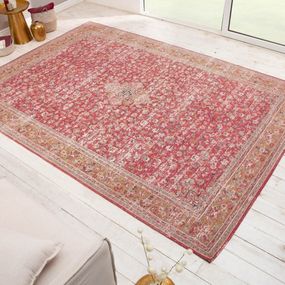 Estila Orientálny koberec Adassil červenej farbe s ornamentálnym zdobením 350cm