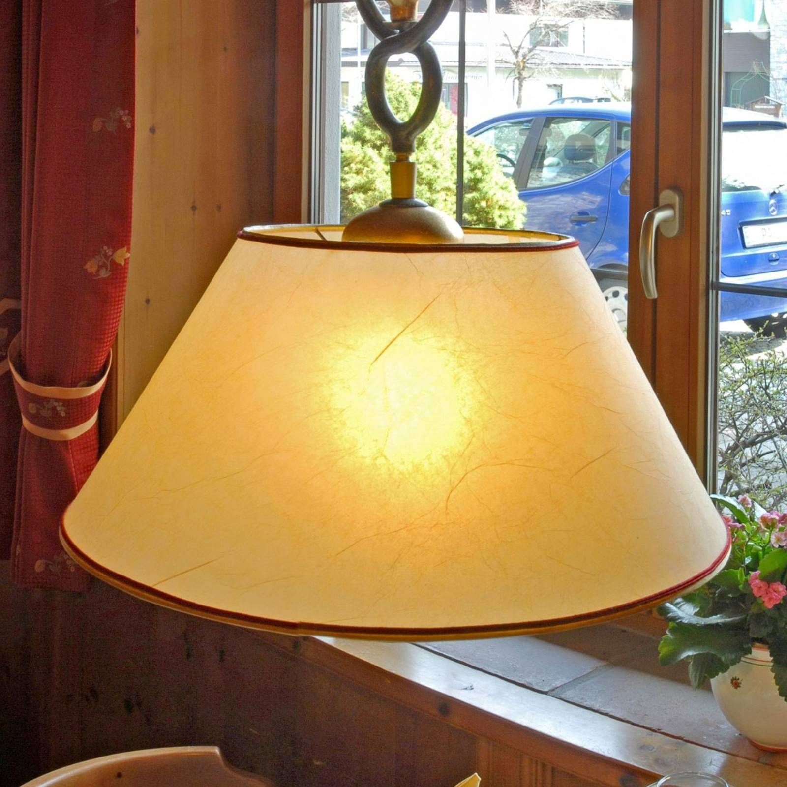 Menzel Provence Chalet – závesná lampa v žltej, Obývacia izba / jedáleň, plast, kov, keramika, E27, 100W, K: 58cm