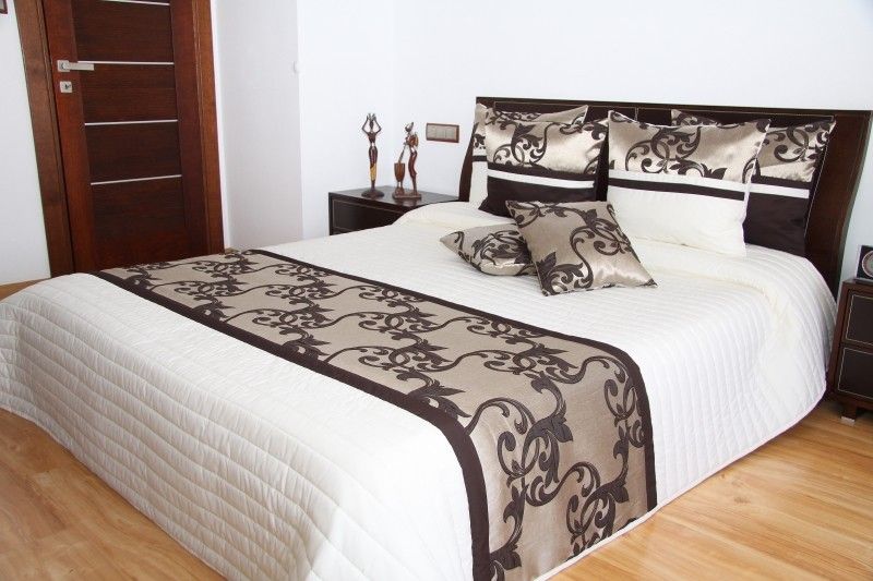 DomTextilu Luxusný prehoz na posteľ béžový s hnedým motívom 220 x 240 cm  49123-223267