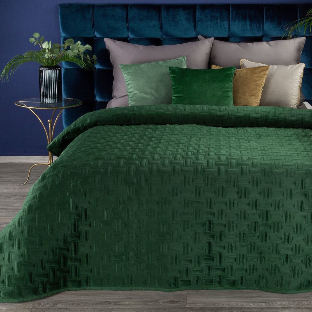 DomTextilu Smaragdovo zelený prešívaný prehoz na posteľ Šírka: 170 cm | Dĺžka: 210 cm 40092-184574