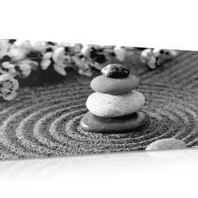 Obraz Zen kamene v tvare pyramídy v čiernobielom prevedení - 120x60