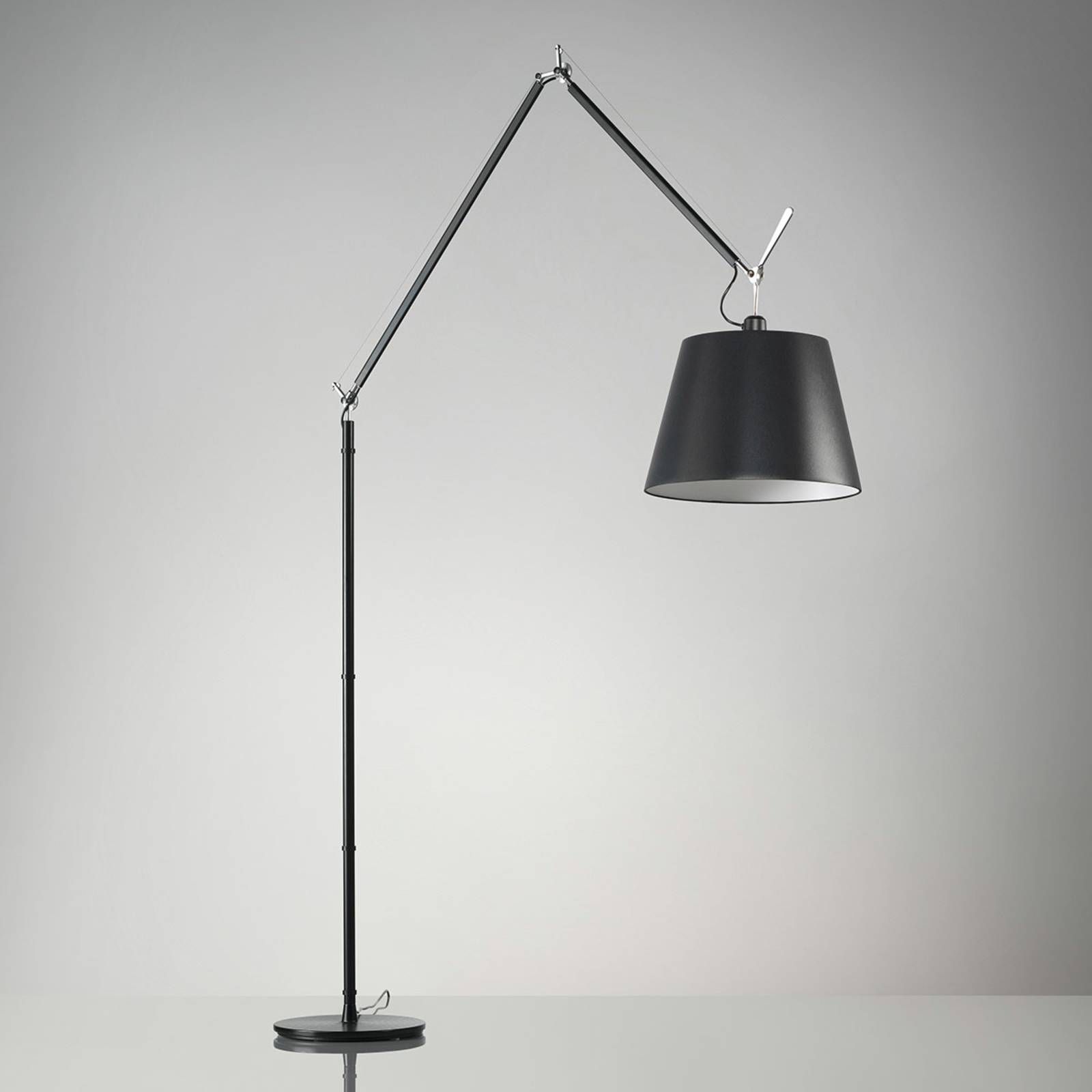 Artemide Stojaca lampa Tolomeo Mega 2.700K Ø 32 cm, Obývacia izba / jedáleň, hliník, oceľ, satén, 31W, K: 330cm