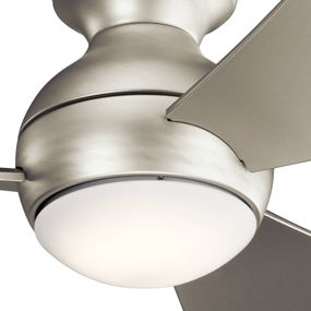 KICHLER Stropný LED ventilátor Sola, IP23 nikel, Obývacia izba / jedáleň, plast ABS, oceľ, sklo opál leptaný, 10W, K: 28cm
