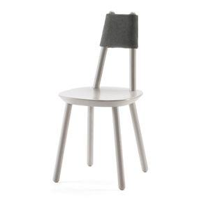 Sivá stolička z masívu EMKO Naïve