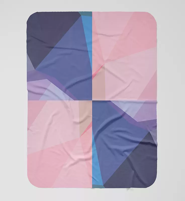 Farebná deka s geometrickými tvarmi