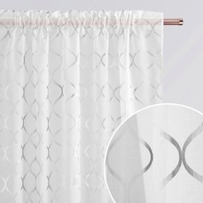 Záclona so vzorom na riasiacu pásku 140 x 250 cm