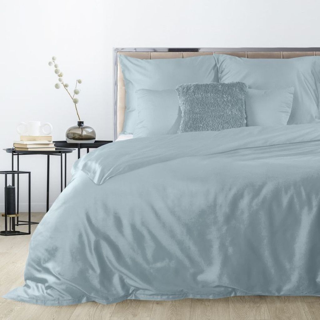 DomTextilu Kvalitné obojstranné posteľné obliečky z bavlneného saténu 2 časti: 1ks 140 cmx200 + 1ks 70 cmx80 Modrá 27911-153791