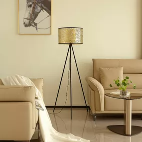 Lindby Yonah stojacia lampa čierna zlatá trojnožka, Obývacia izba / jedáleň, látka, kov, E27, 15W, K: 143cm