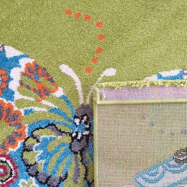DomTextilu Moderný koberec do detskej izby v zelenej farbe s dokonalým motívom motýľov 64145-238334