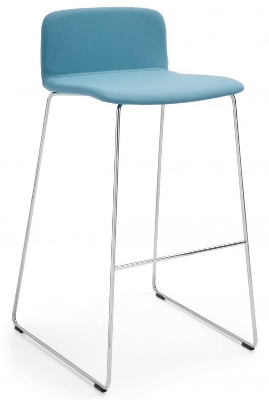 ProfiM - Čalúnená barová stolička COM K42CV s lamelovým podstavcom