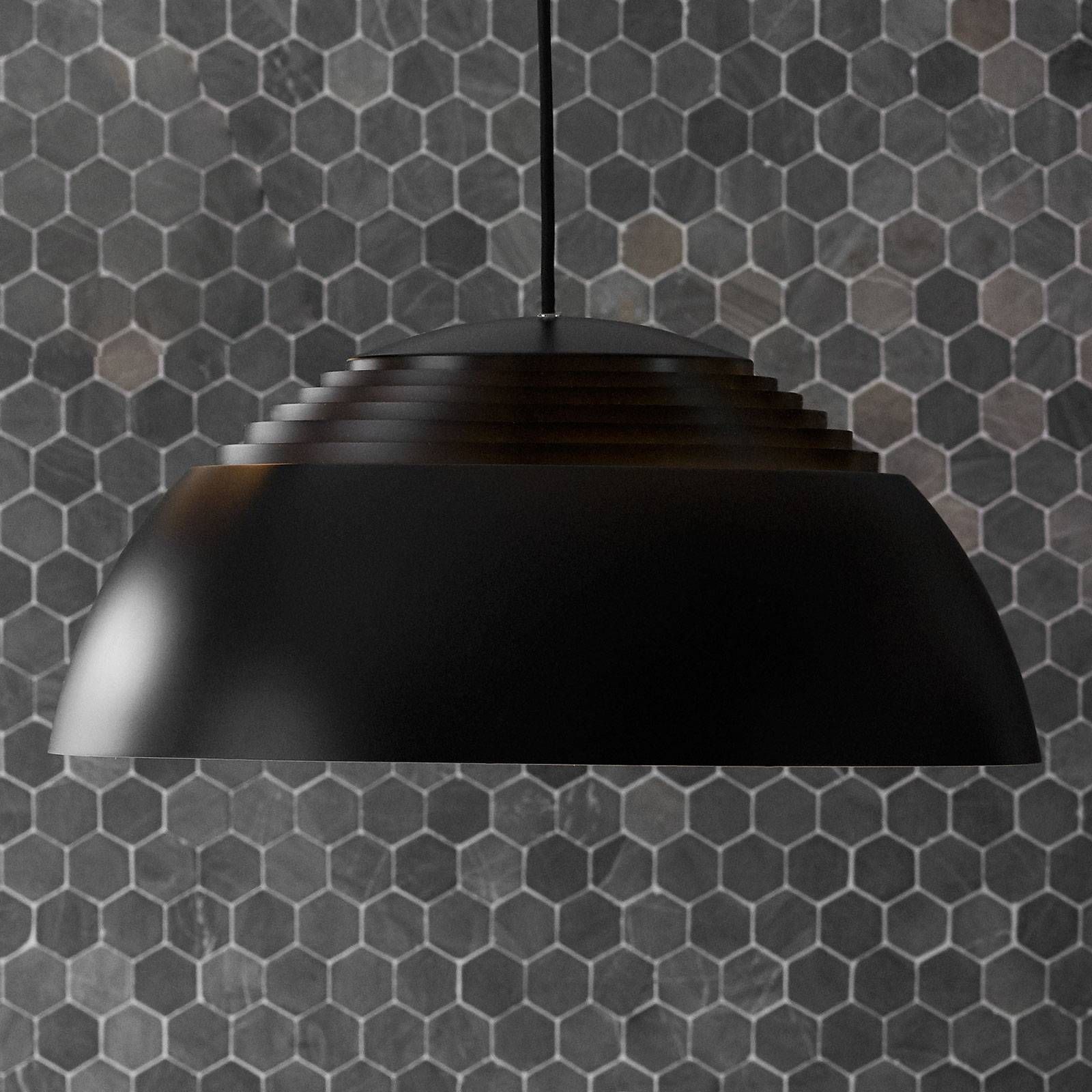 Louis Poulsen AJ Royal závesné LED 50cm čierne, Obývacia izba / jedáleň, hliník, oceľ, akryl, 30W, K: 22.3cm