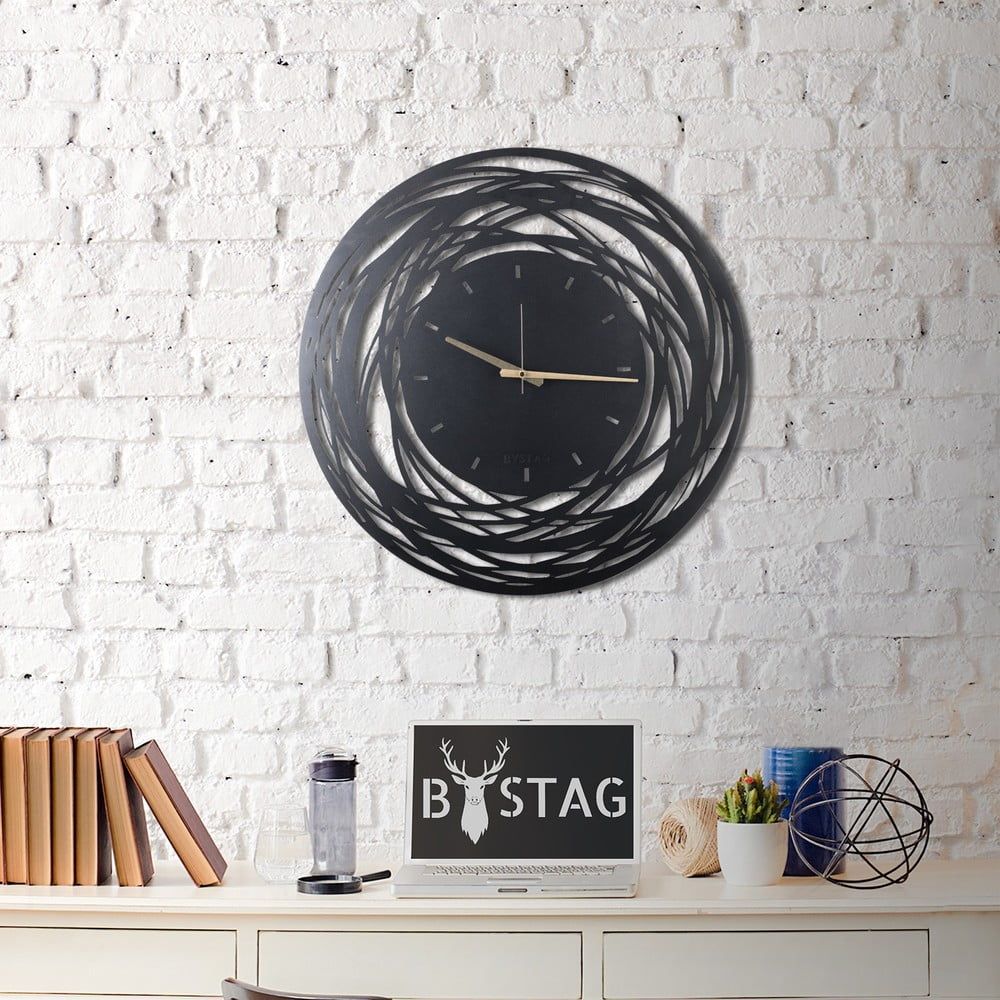 Nástenné kovové hodiny Ball, 70 × 70 cm