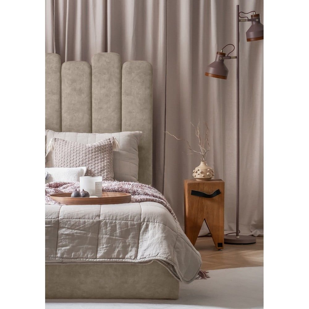 Béžová čalúnená dvojlôžková posteľ s úložným priestorom s roštom 140x200 cm Dreamy Aurora – Miuform