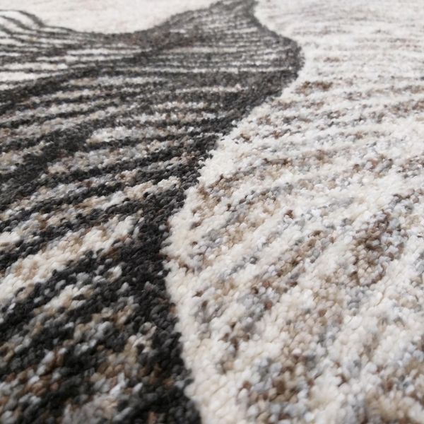 DomTextilu Prepracovaný hnedý koberec so zaujímavým ornamentom 44523-208211