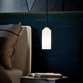 LE KLINT Pliverre závesná lampa s opálovým sklom, Obývacia izba / jedáleň, sklo, mosadz, textil, E14, 25W, K: 30cm