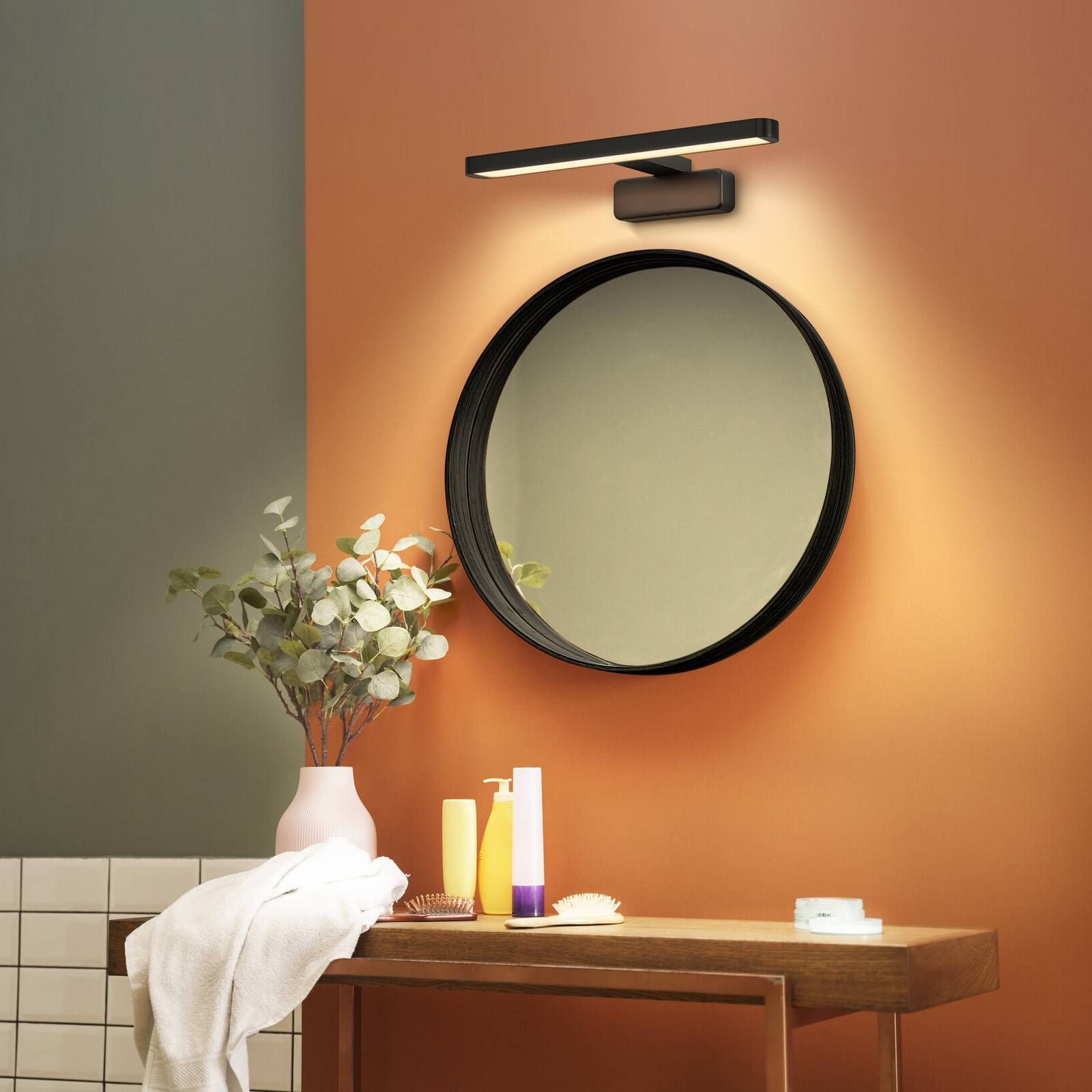 LEDVANCE Bathroom Mirror LED svetlo čierna, Kúpeľňa, hliník, plast, 7W, L: 40 cm, K: 7cm