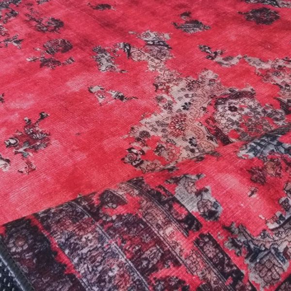 DomTextilu Orientálny koberec v malinovej farbe 64164-240249
