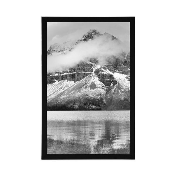 Plagát jazero poblíž nádhernej hory v čiernobielom prevedení - 20x30 white