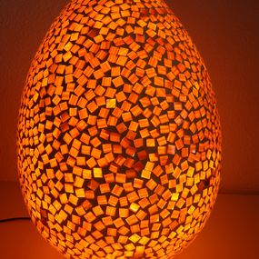Stolná lampa oranžová EGG, ručná práca, mozaika