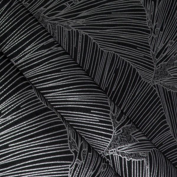 DomTextilu Elegantný zamatový stredový obrus v čiernej farbe s krásnym vzorom 53864-233369 Čierna