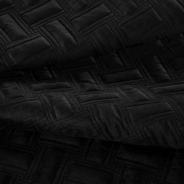 DomTextilu Čierny zamatový prehoz na posteľ v nadčasovom designe Šírka: 170 cm | Dĺžka: 210 cm 39953-184024