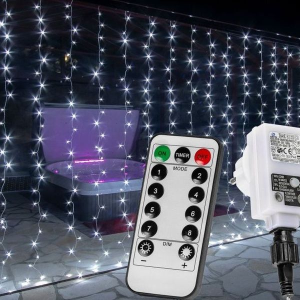 Vianočný svetelný záves - 6x3 m, 600 LED, studeno biely