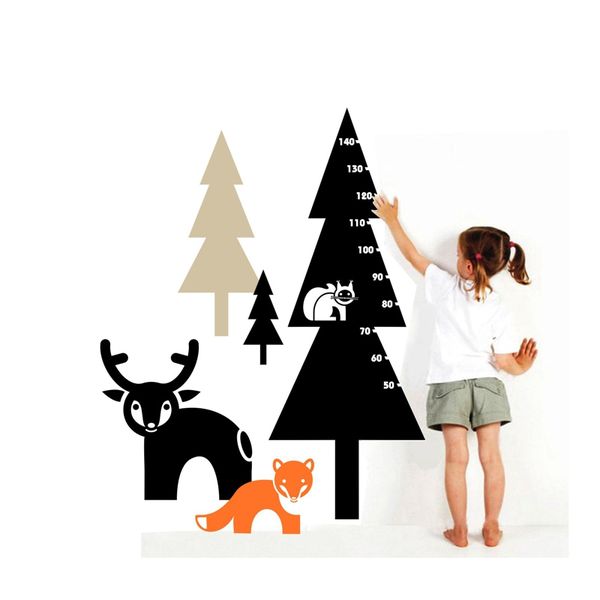 Pieris design Strom s veveričkou - detský meter na stenu biela