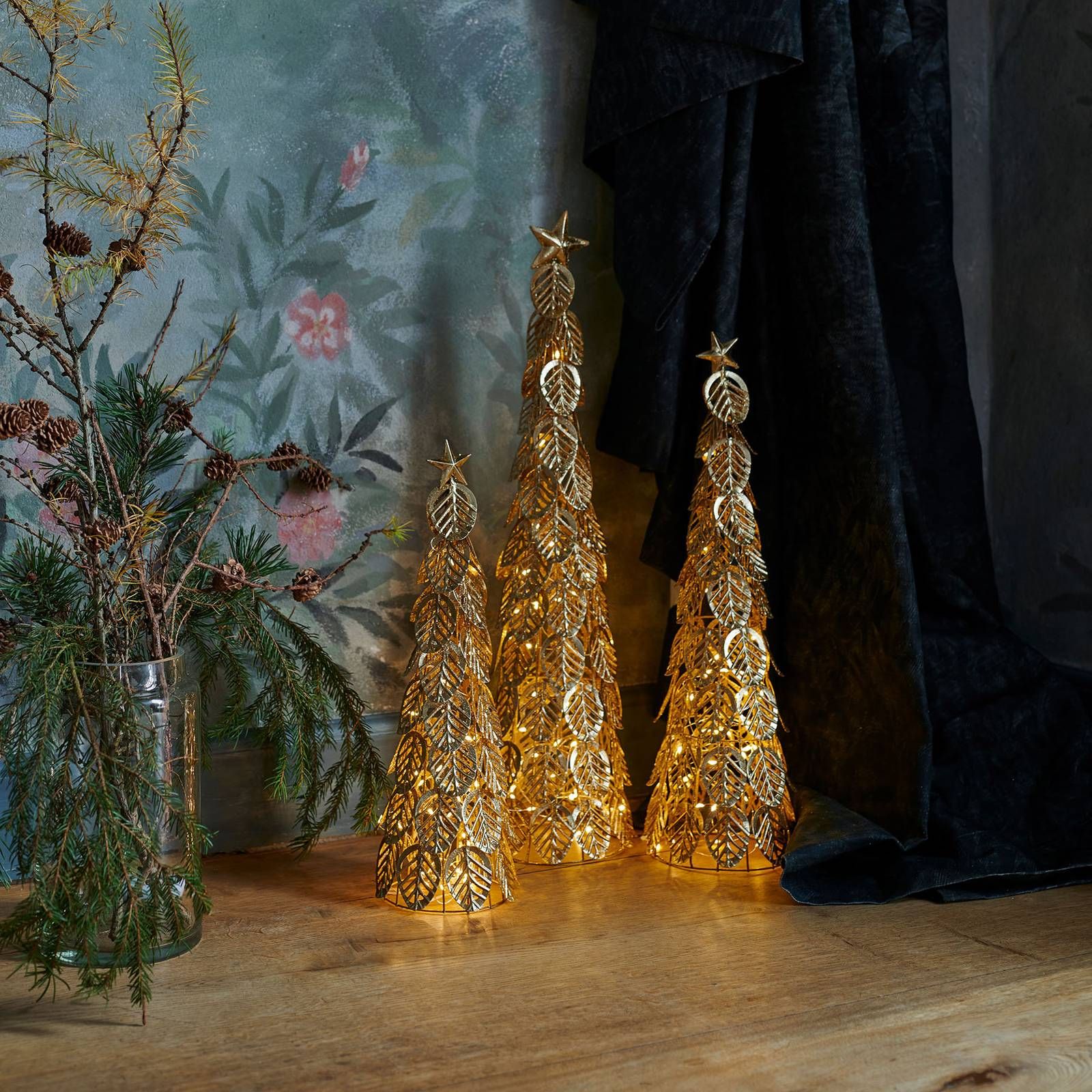 Sirius Dekoračný LED strom Kirstine, zlatý, výška 53, 5 cm, kov, plast, K: 53.5cm