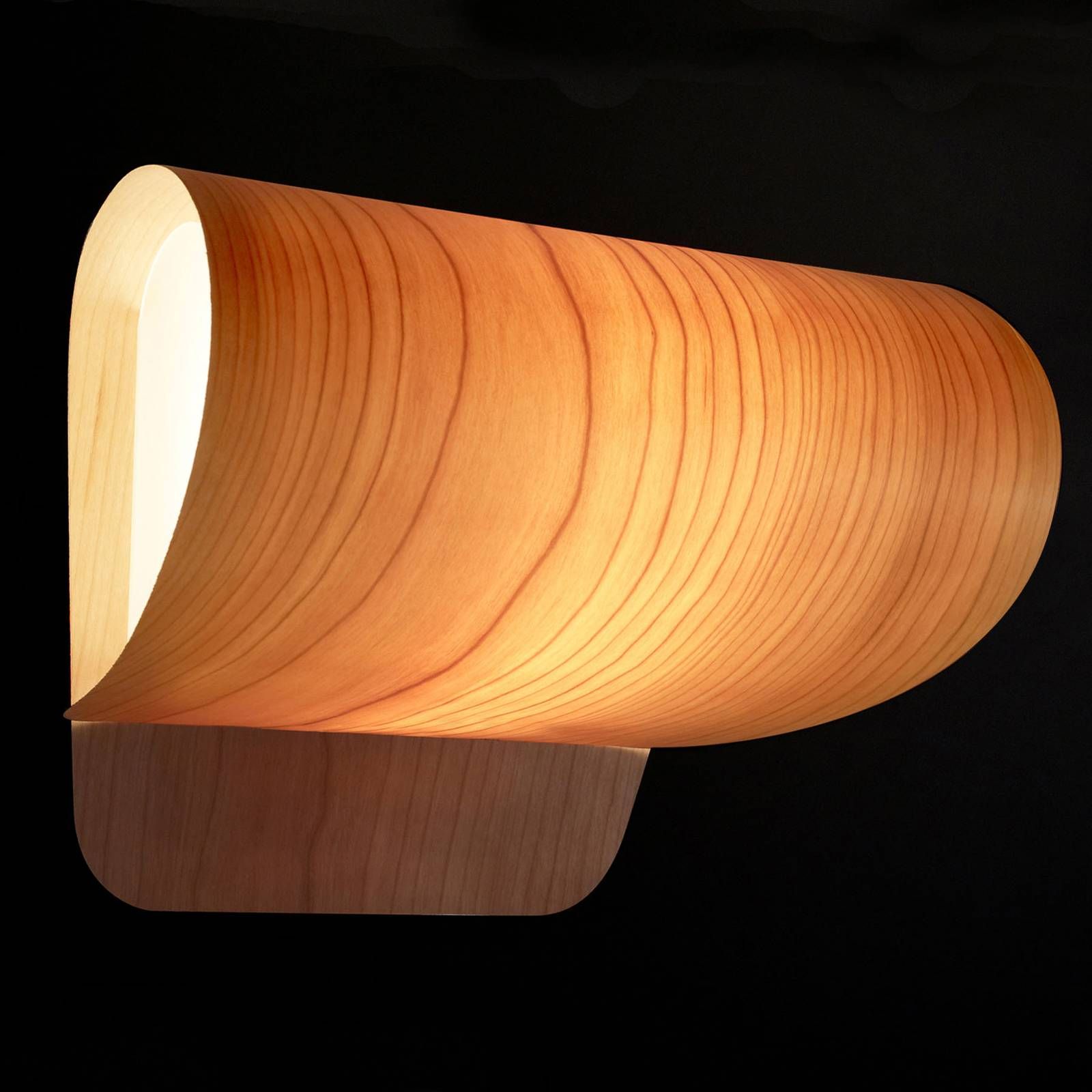 LZF LamPS Pleg nástenné LED 0-10V dim orech prírodný, Obývacia izba / jedáleň, drevená dyha, plast, 8.5W, L: 26.5 cm, K: 18cm