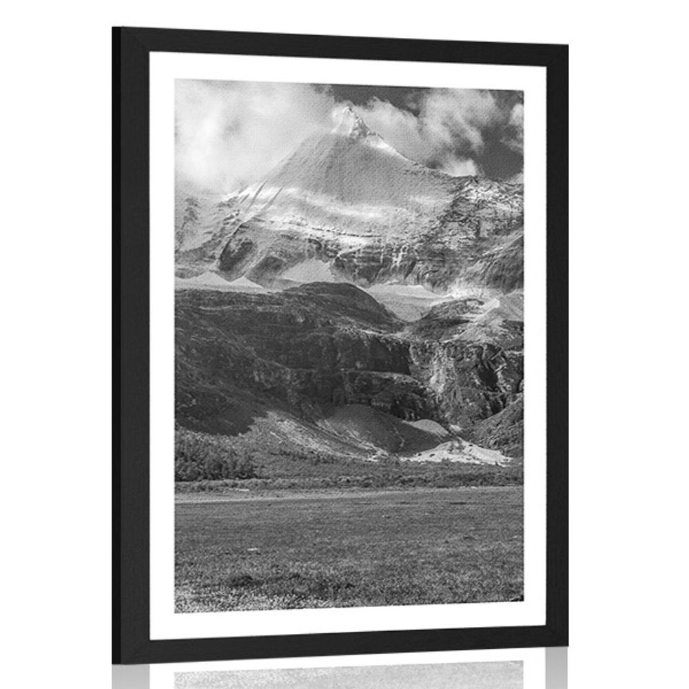 Plagát s paspartou majestátna horská krajina v čiernobielom prevedení - 60x90 white