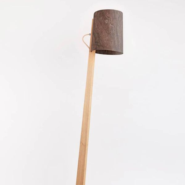 Almut von Wildheim ALMUT 1411 stojaca lampa valcovitá Ø 30 cm orech, Obývacia izba / jedáleň, dubové drevo, orechové drevo, E27, 52W, K: 167cm