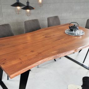 Dizajnový jedálenský stôl Maalik 180 cm akácia