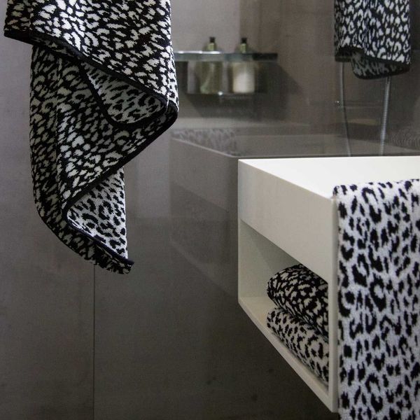 Abyss & Habidecor Černé ručníky Zimba ze 100% egyptské bavlny - 990 Black, Velikost 100x150 cm