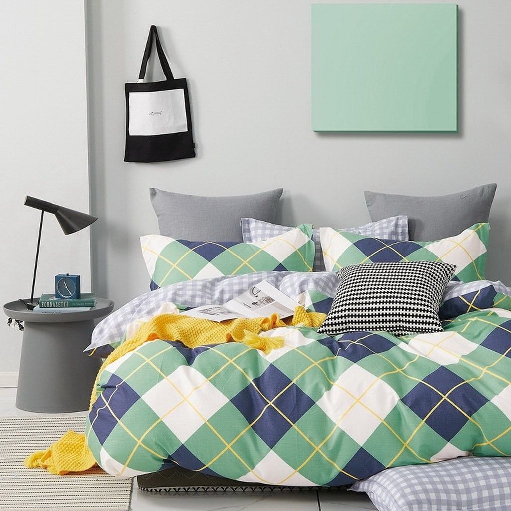 DomTextilu Originálne moderné zelené obojstranné posteľné obliečky 3 časti: 1ks 180x200 + 2ks 70 cmx80 Zelená 38517-182404